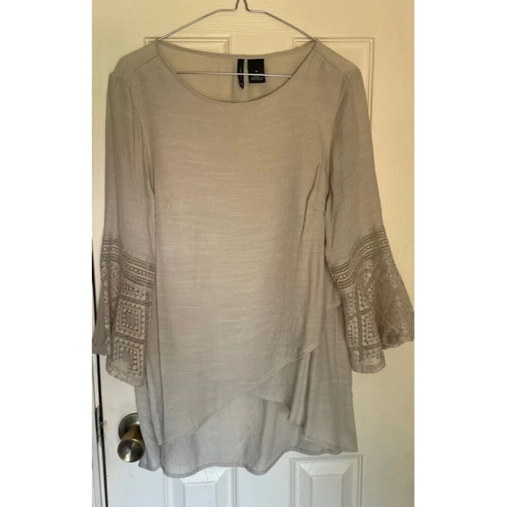 Beige Long Sleeve Boho blouse Medium New Direction